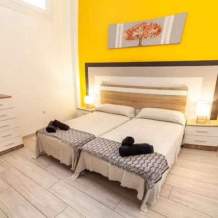 Pajaro Amarillo Y Turquesa Apartment Tarifa