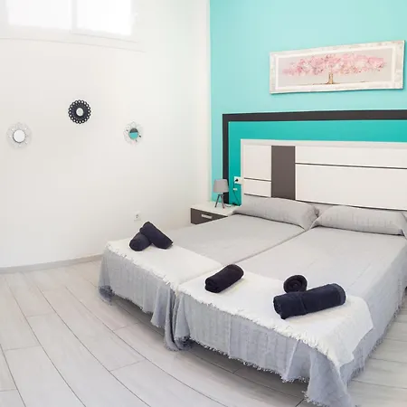 Pajaro Amarillo Y Turquesa Apartment